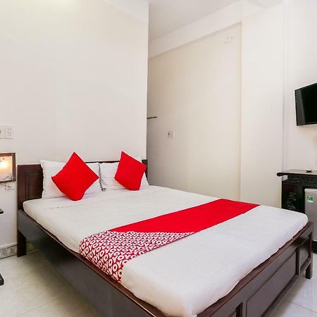 Oyo 117 Gina Hotel Đà Nẵng Exterior foto