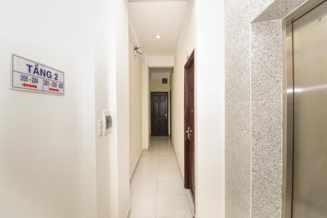Oyo 117 Gina Hotel Đà Nẵng Exterior foto