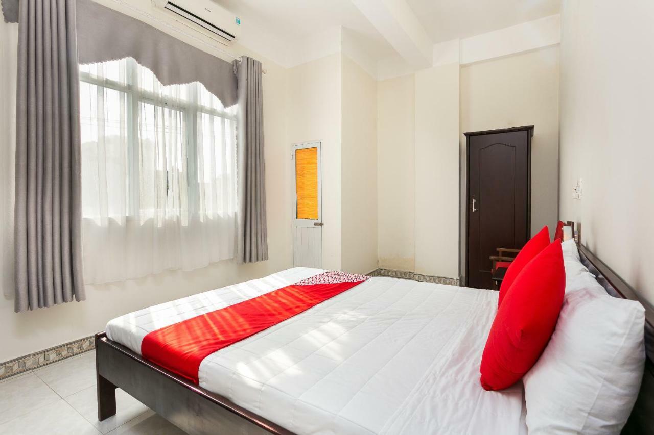 Oyo 117 Gina Hotel Đà Nẵng Exterior foto