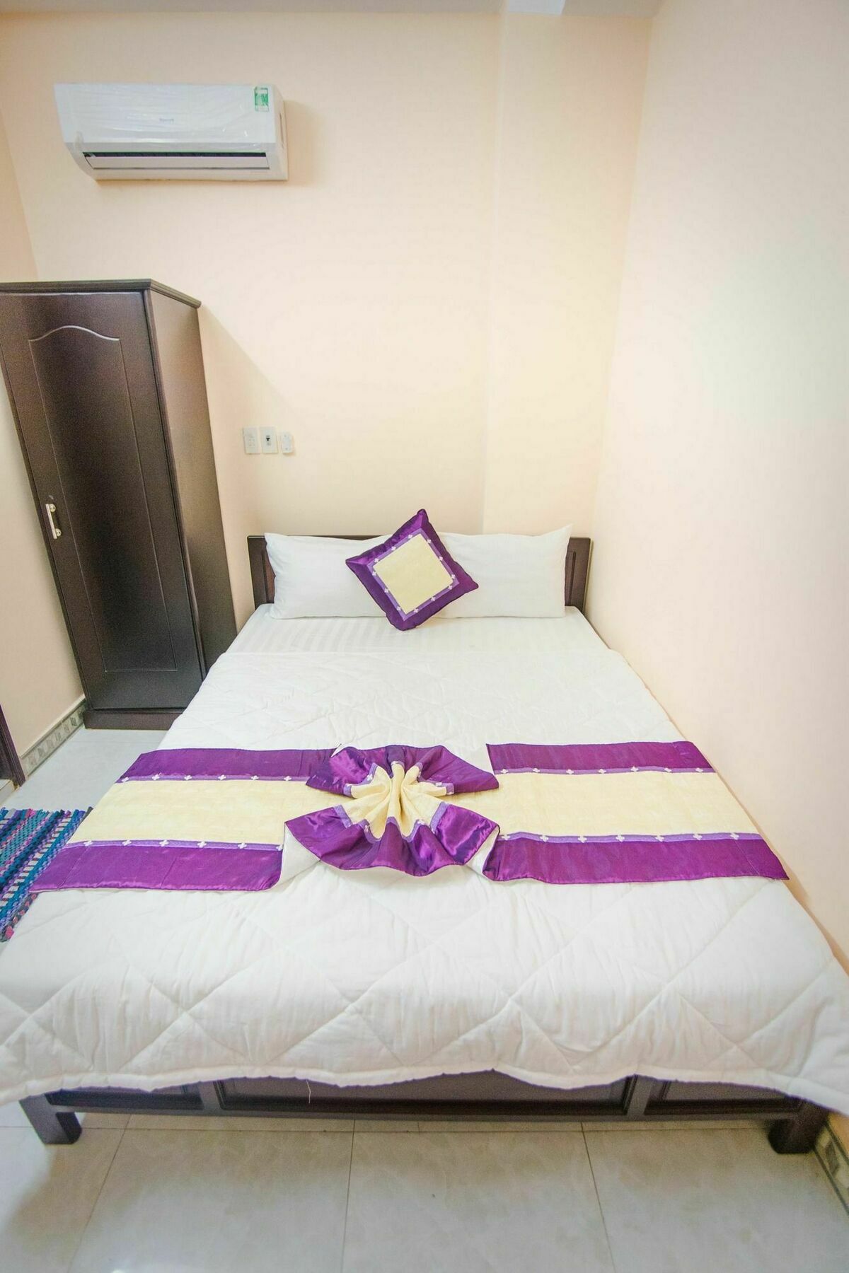 Oyo 117 Gina Hotel Đà Nẵng Exterior foto
