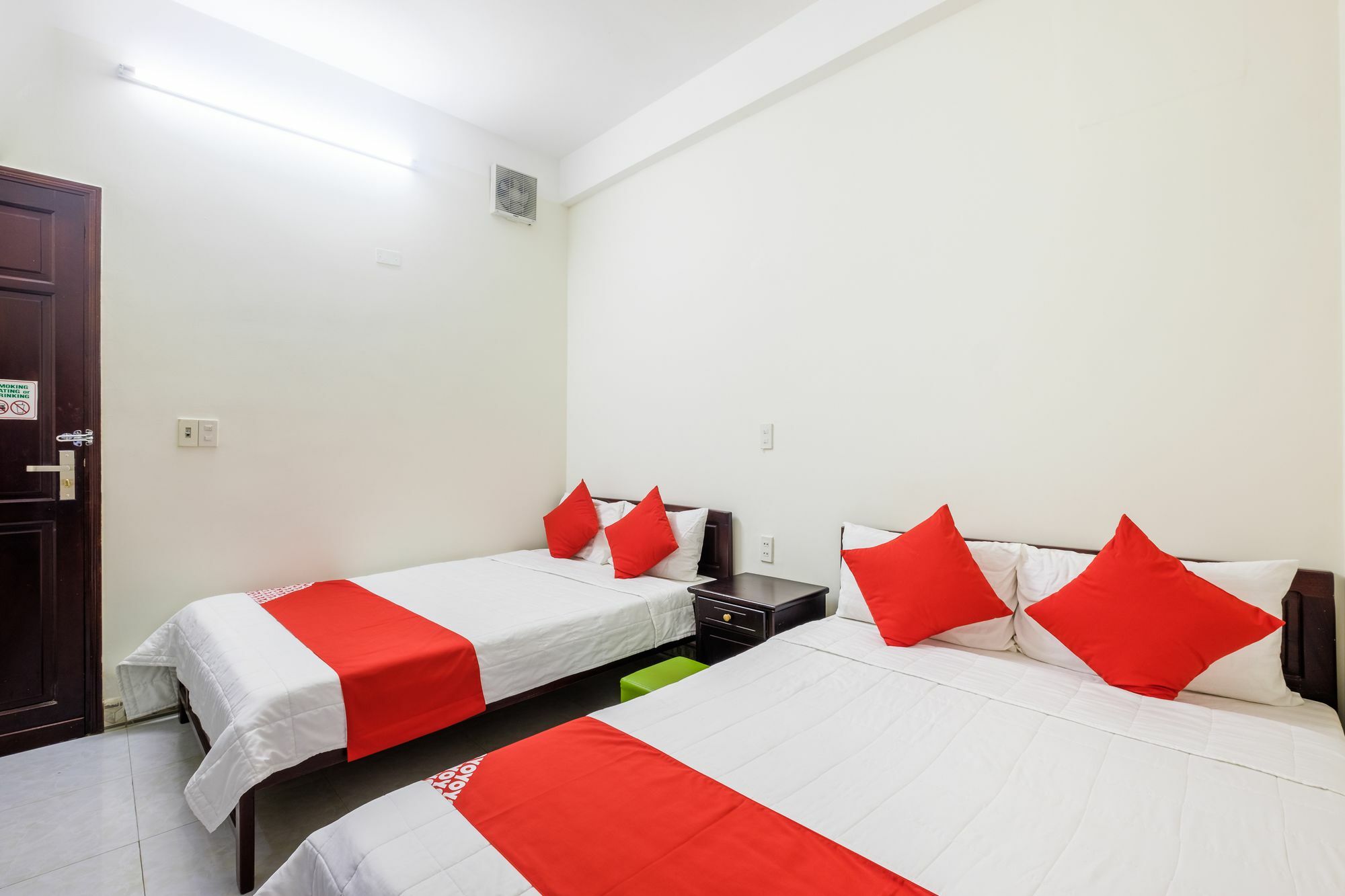 Oyo 117 Gina Hotel Đà Nẵng Exterior foto