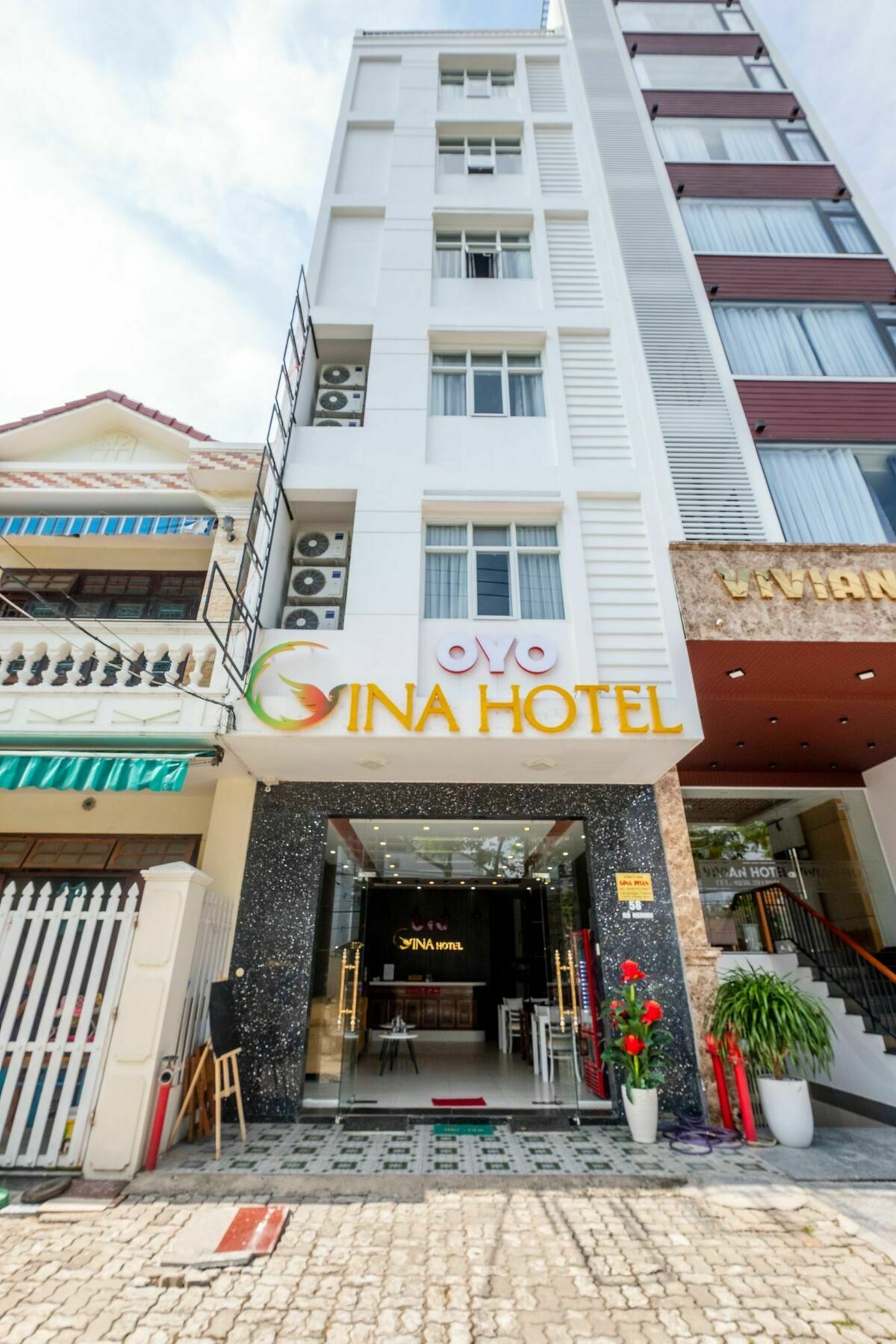Oyo 117 Gina Hotel Đà Nẵng Exterior foto
